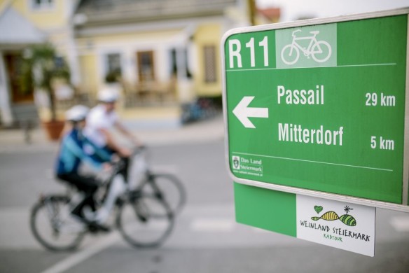 Weinland Steiermark Radtour Beschilderung in St. Ruprecht an der Raab (c) TV Oststeiermark Die Mosbacher`s